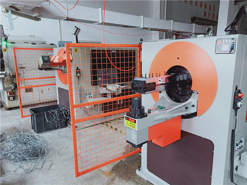 Production of pet cage accessories by metal bending machine